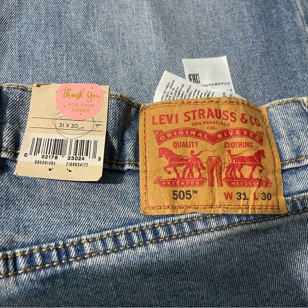 Levi's Men's 505 Regular Fit Jeans, Size 31x30, NWT - Picture 13 of 15